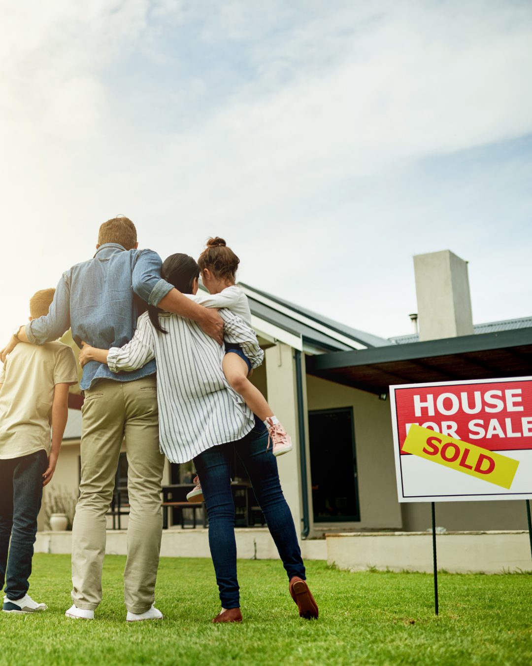 A Step-by-Step Guide to a Smooth and Successful Sale